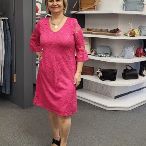 Robe en dentelle doublée