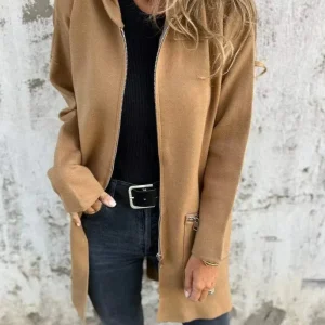 Jasmine ~ gilet long zippé à coupe ample & détails pratiques