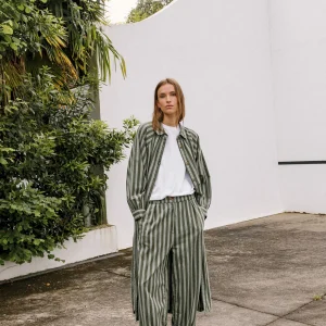 PANTALÓN  BAGGY ENGOMADO